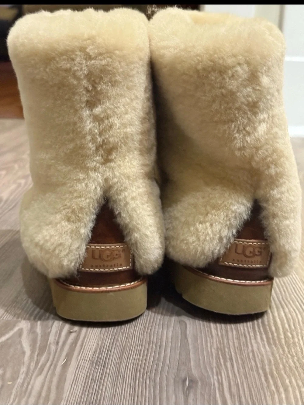UGG Maylin Chestnut Leather Shearling Boots Women’s 6 | Rare Y2K Après Ski